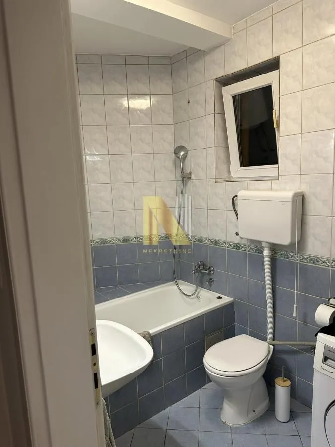 Izdavanje, trosoban stan, 51m², Grbavica, Novi Sad Sve Podlokacije