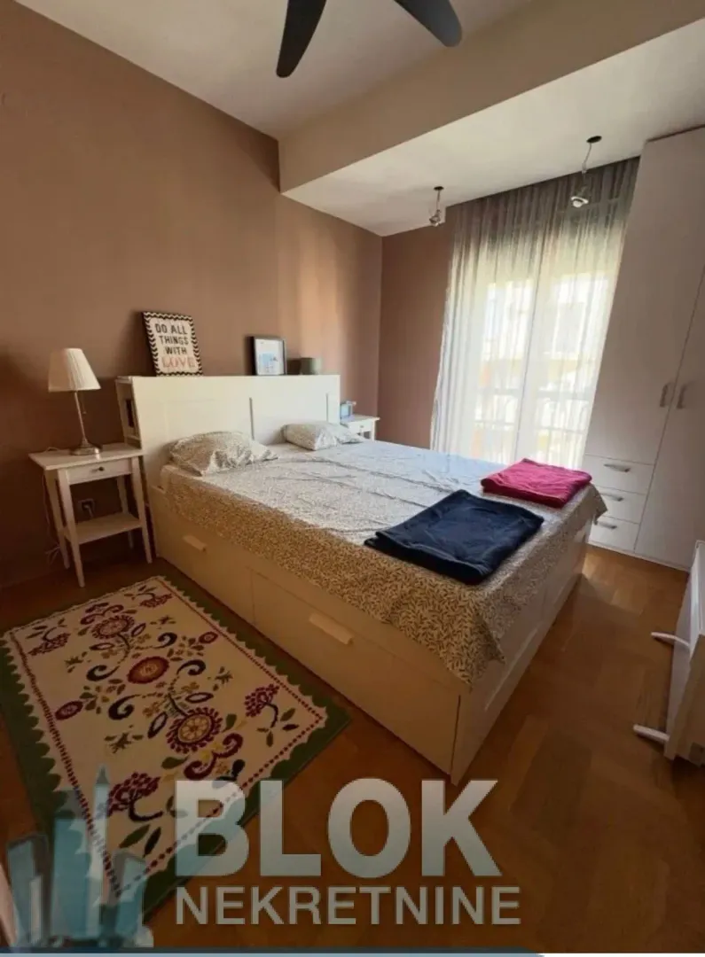 Izdavanje, jednosoban stan, 45m², Centar, Podgorica
