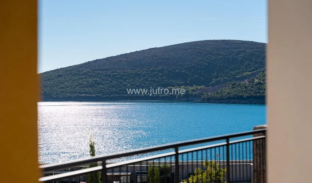 Prodaja, trosoban stan, 190m², Luštica Bay, Tivat