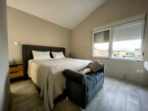 Rent, house, 260m², Donja Gorica, Podgorica - image 5