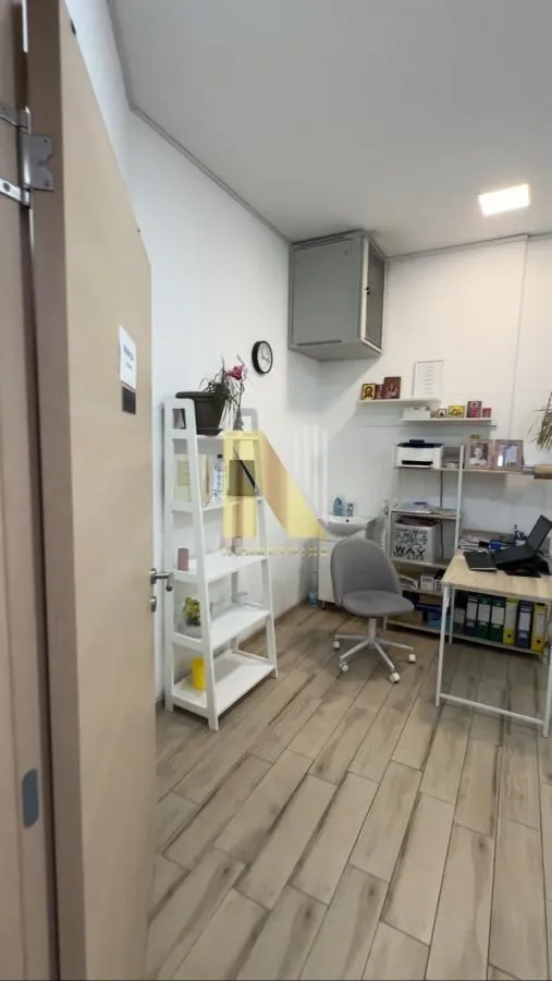 Rent, office space, 127m², Detelinara, Novi Sad Sve Podlokacije