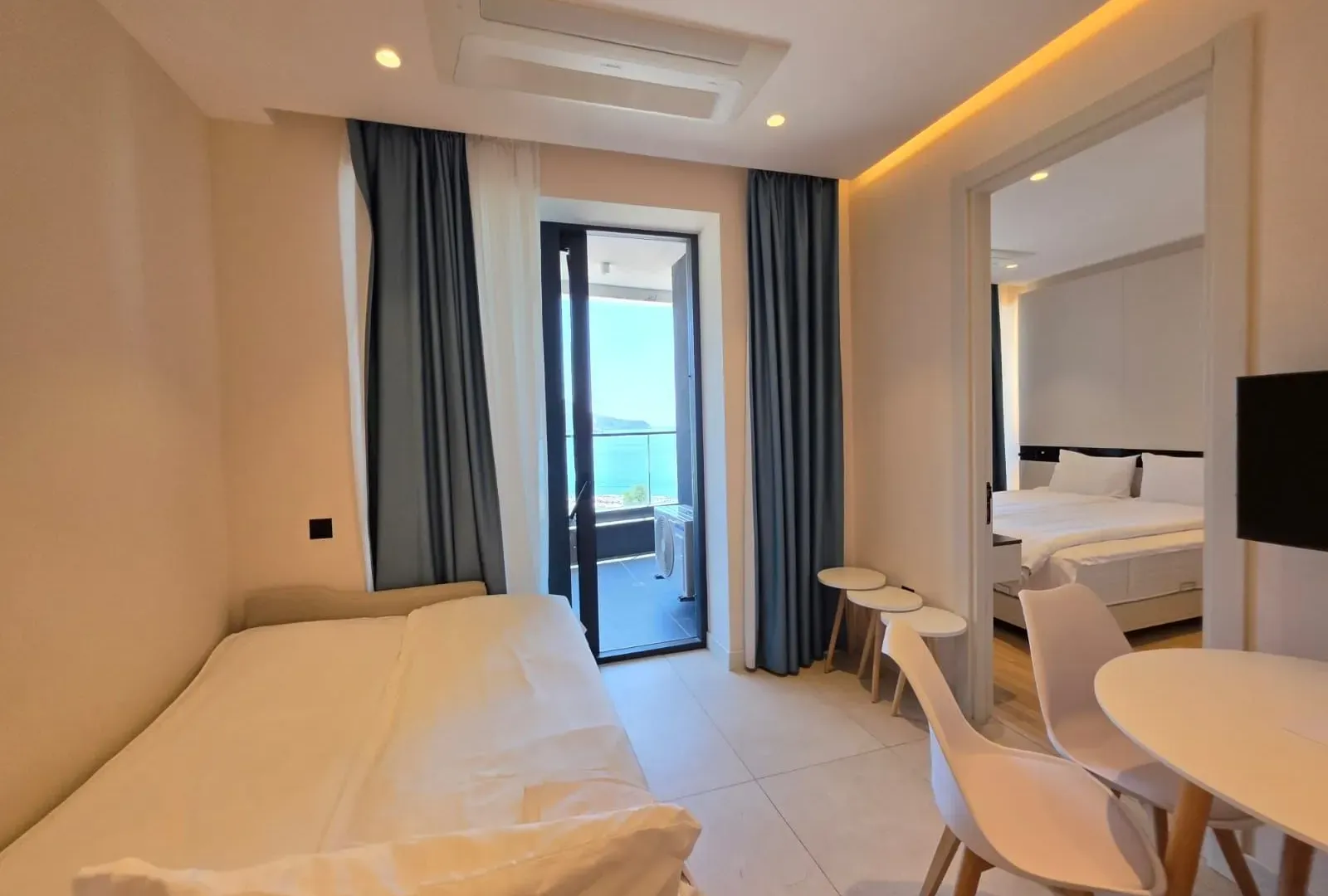 Sale, one bedroom apartment, 44m², Bečići, Budva