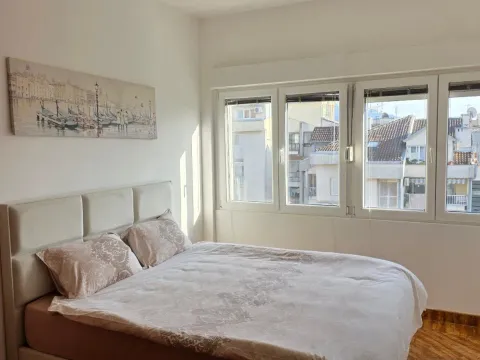 Rent, three bedroom apartment, 80m², Seljanovo, Tivat - image 10