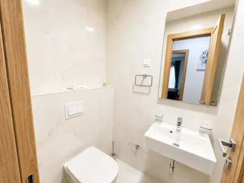 Izdavanje, dvosoban stan, 77m², Master Kvart, Podgorica - image 9