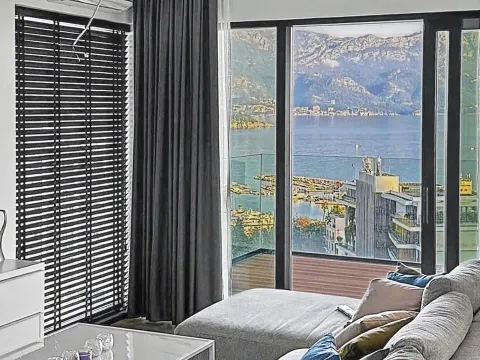 Sale, three bedroom apartment, 264m², Budva, Crna Gora - image 1