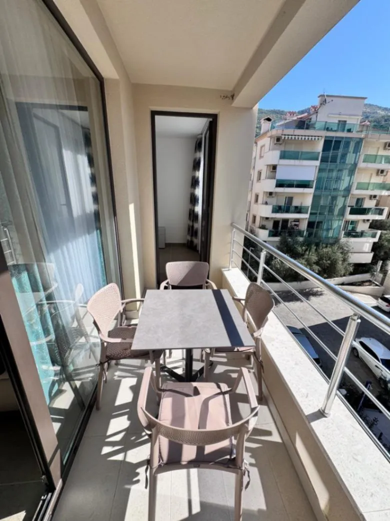Sale, one bedroom apartment, 45m², Bečići, Budva