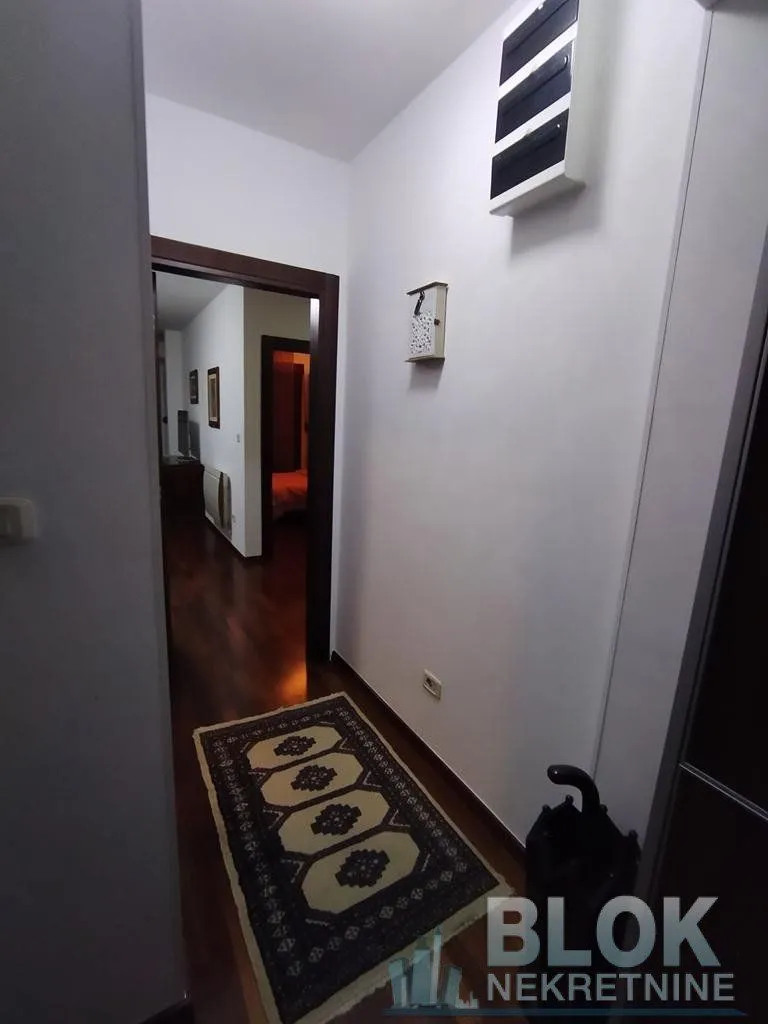 Izdavanje, jednosoban stan, 56m², Preko Morače, Podgorica