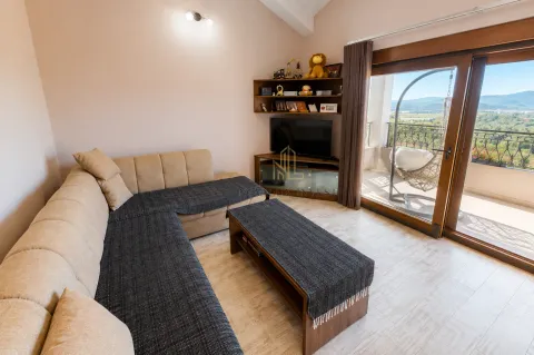 Rent, house, 212m², Kavač, Kotor - image 15