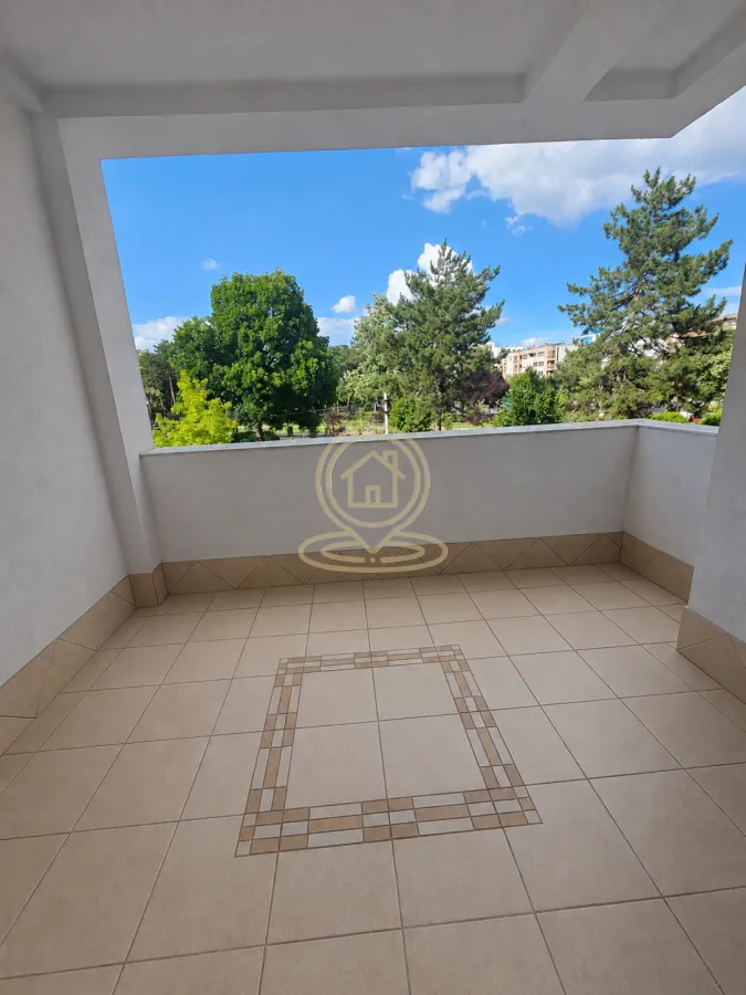 Prodaja, trosoban stan, 130m², Centar, Kragujevac