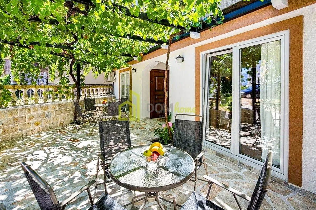 Rent, one bedroom apartment, 30m², Budva, Crna Gora