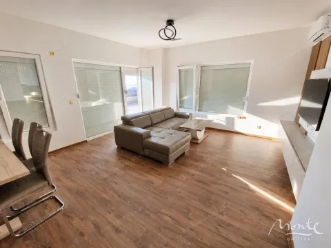 Sale, two bedroom apartment, 197m², Dubovica, Budva - image 3