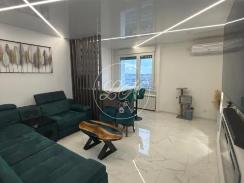 Prodaja, trosoban stan, 76m², Novi Beograd Sve Podlokacije, Beograd - image 2