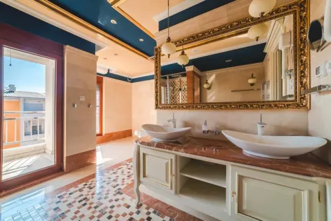 Sale, two bedroom apartment, 270m², Pobrežje, Podgorica - image 10
