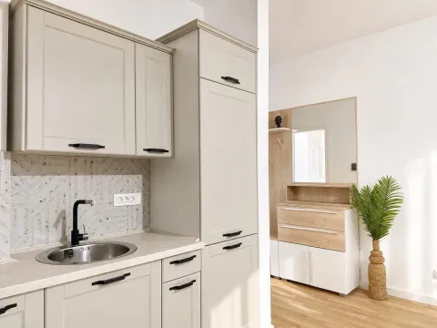 Rent, studio apartment, 34m², Centar, Bar - image 3