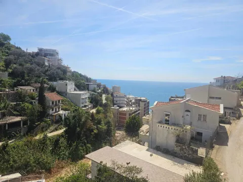 View of the surrounding neighborhood and the sea from the property terrace. - image 8