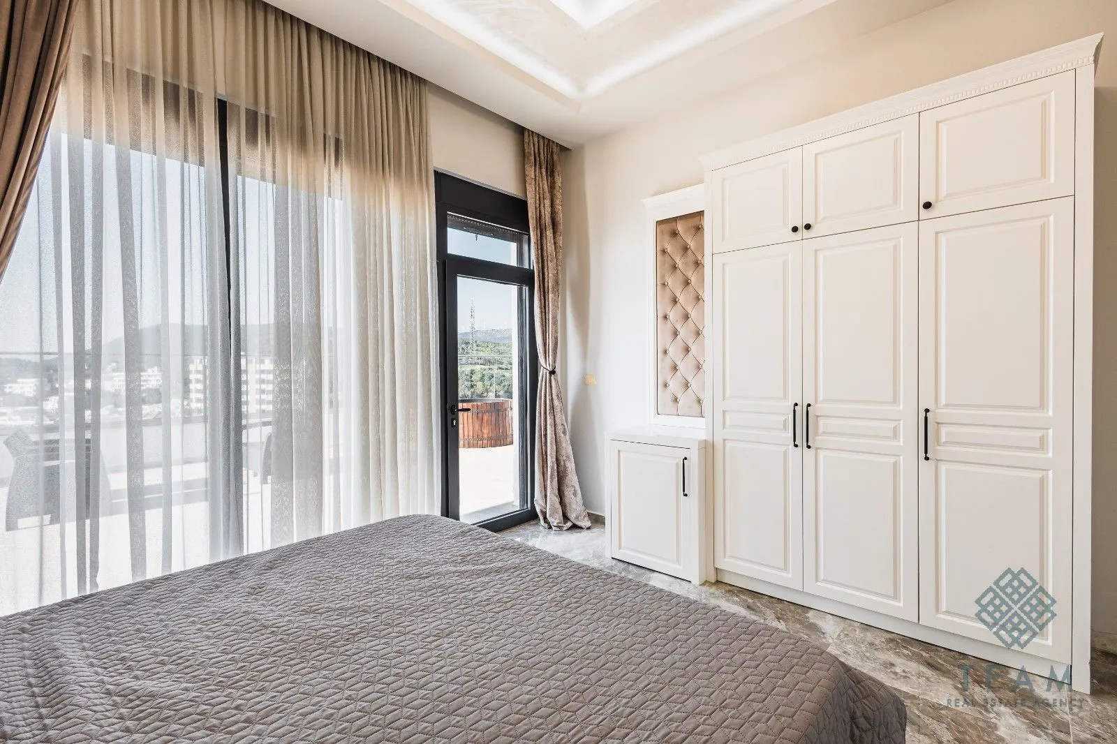 Sale, three bedroom apartment, 476m², Pinješ, Ulcinj