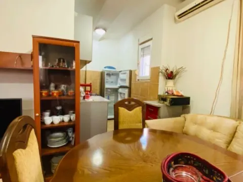 Rent, studio apartment, 30m², Blok 9, Podgorica - image 5