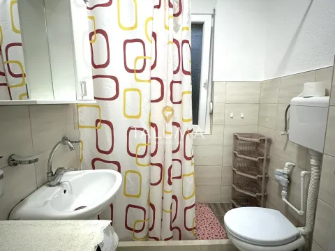 Rent, two bedroom apartment, 104m², Tološi, Podgorica - image 3