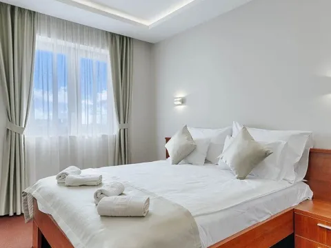 Prodaja, kuća, 12000m², Dobre Vode, Bar - image 2