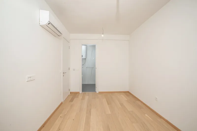 Prodaja, trosoban stan, 143m², Tivat, Crna Gora