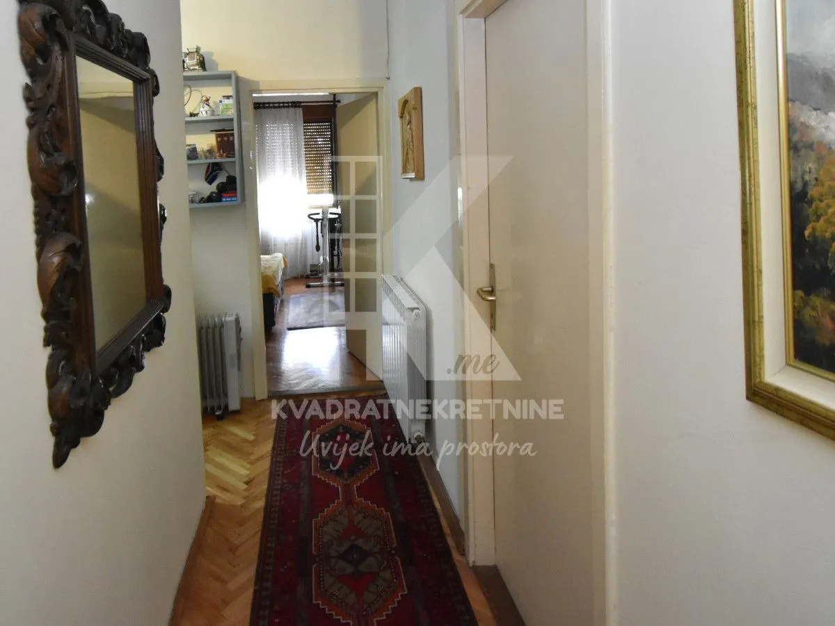 Prodaja, četvorosoban stan, 120m², Blok 7, Podgorica