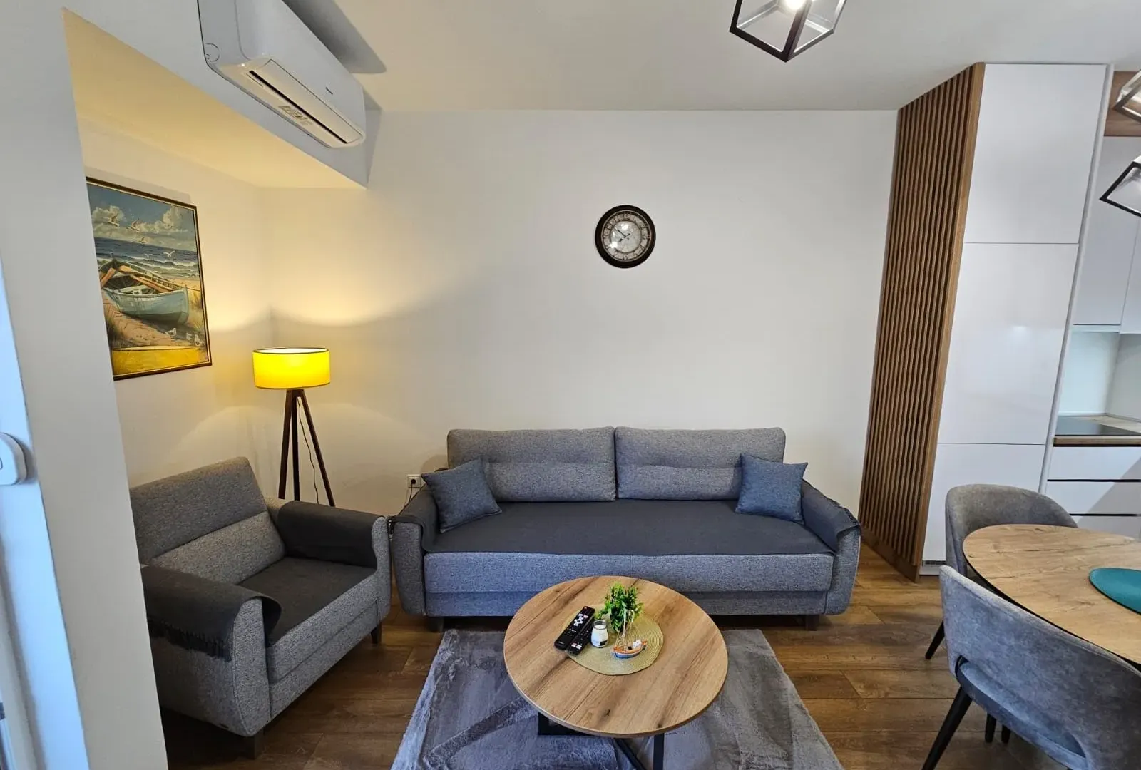 Izdavanje, dvosoban stan, 58m², Bijela, Herceg Novi