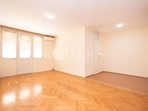 Izdavanje, trosoban stan, 89m², Preko Morače, Podgorica - image 9