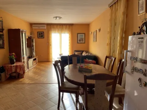 Sale, house, 160m², Rogami, Podgorica - image 10