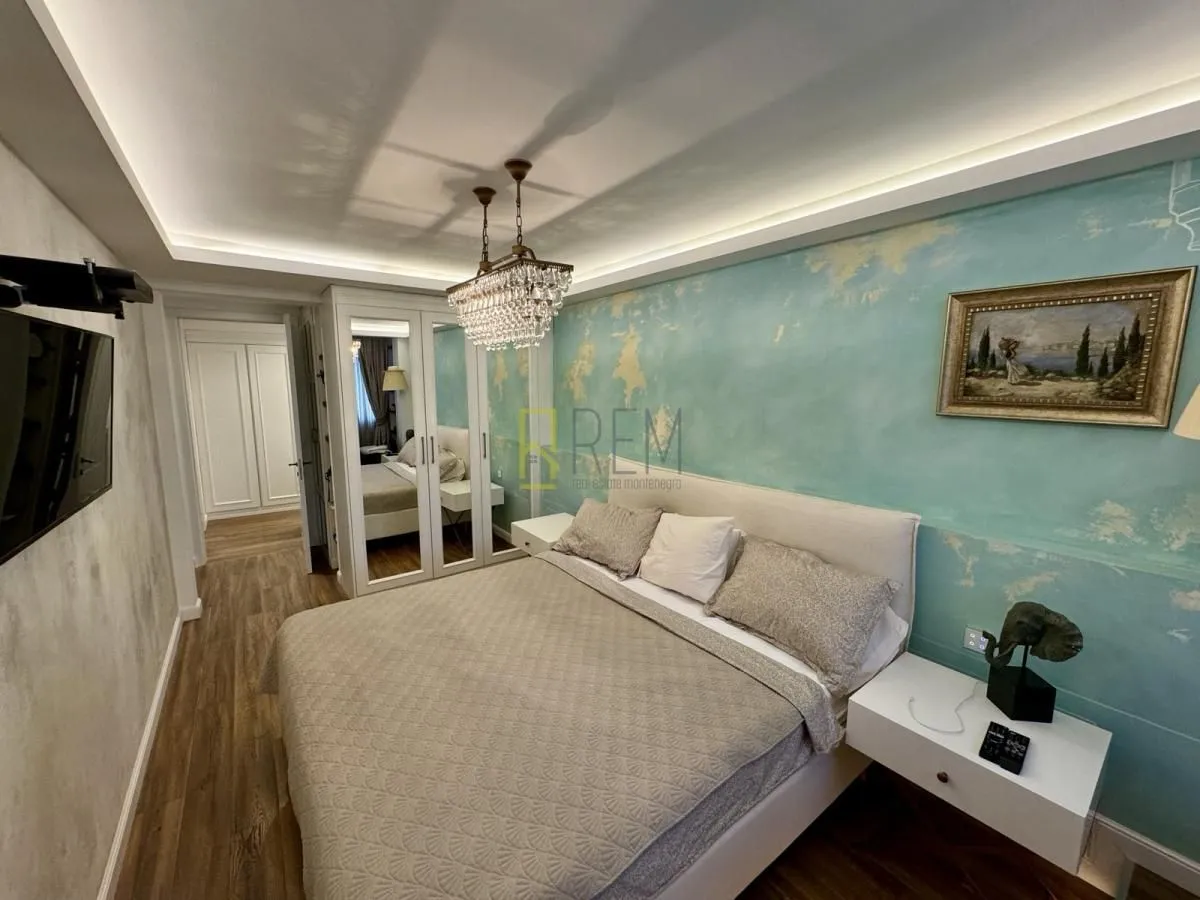 Prodaja, trosoban stan, 130m², Centar, Podgorica