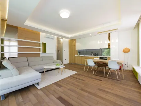 Prodaja, stan, 80m², Tivat, Crna Gora - image 5