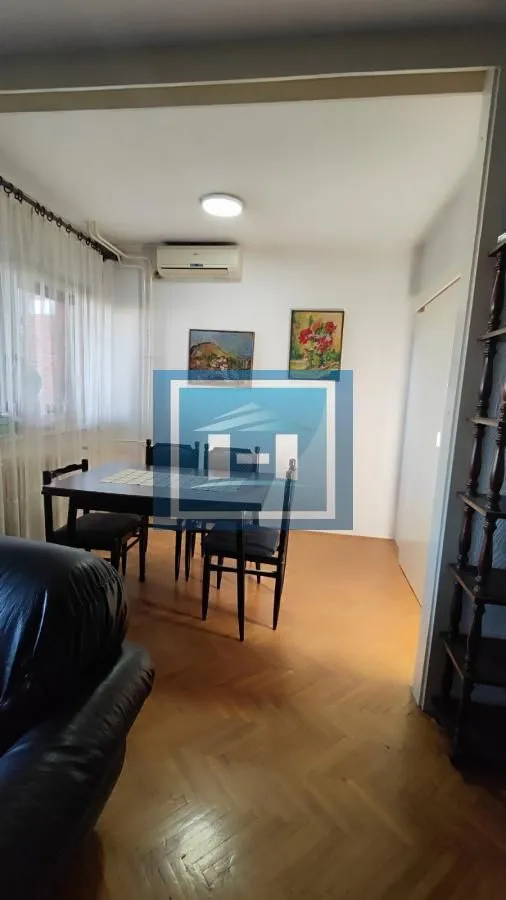Prodaja, dvosoban stan, 75m², Strelište, Jagodina