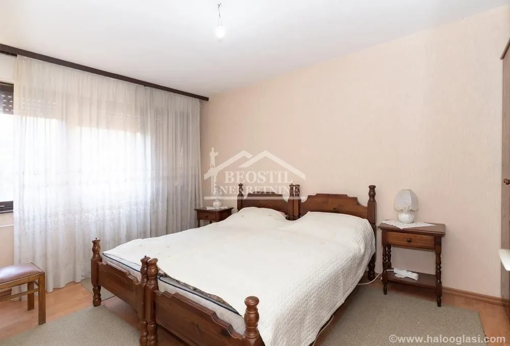 Prodaja, dvosoban stan, 72m², Vidikovački venac, Rakovica