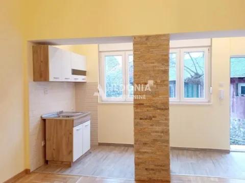 Stan in Slavujev Venac