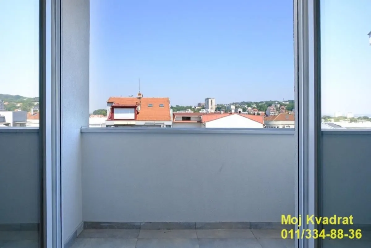 Prodaja, dvosoban stan, 67m², Đeram Pijaca, Beograd