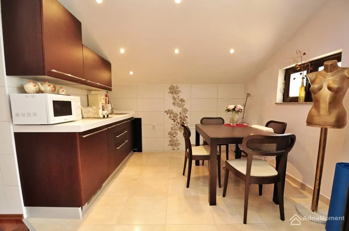 Sale, house, 222m², Donja Lastva, Tivat