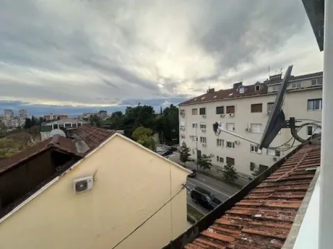 Prodaja, jednosoban stan, 55m², Centar, Podgorica - image 6