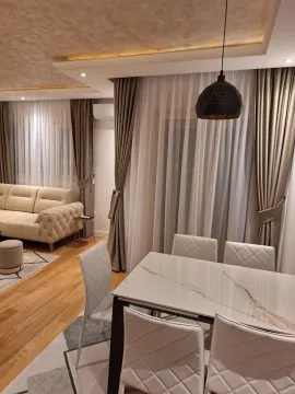 Izdavanje, četvorosoban stan, 94m², City Kvart, Podgorica - image 5