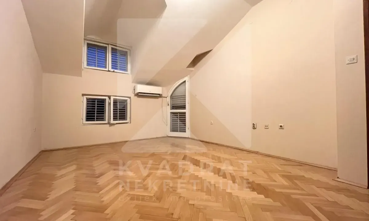 Rent, office space, 58m², Centar, Podgorica