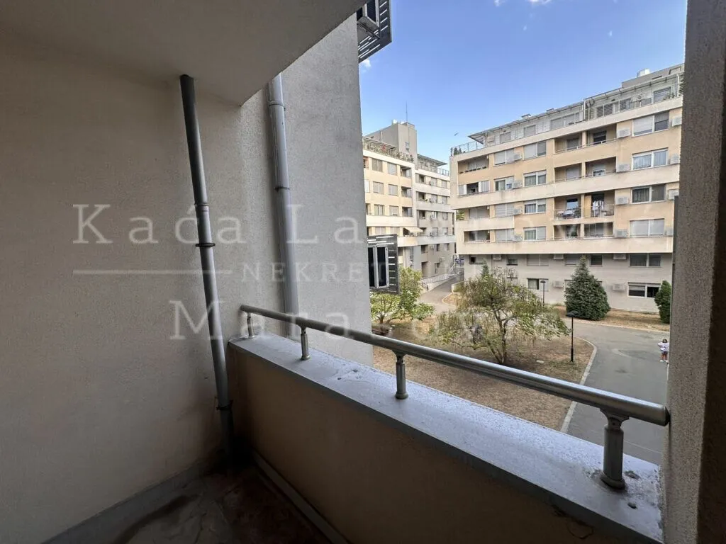 Prodaja, dvosoban stan, 40m², Kluz, Zvezdara Sve Podlokacije