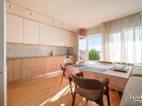 Prodaja, dvosoban stan, 110m², Centar, Tivat - image 7