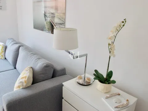 Prodaja, jednosoban stan, 40m², Centar, Tivat - image 3