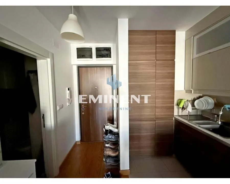Izdavanje, dvosoban stan, 55m², Ada, Beograd