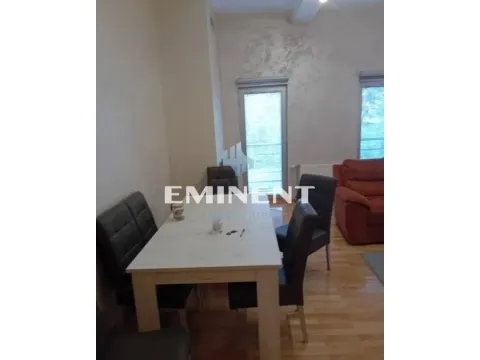 Izdavanje, trosoban stan, 98m², Savski Venac, Beograd - image 2