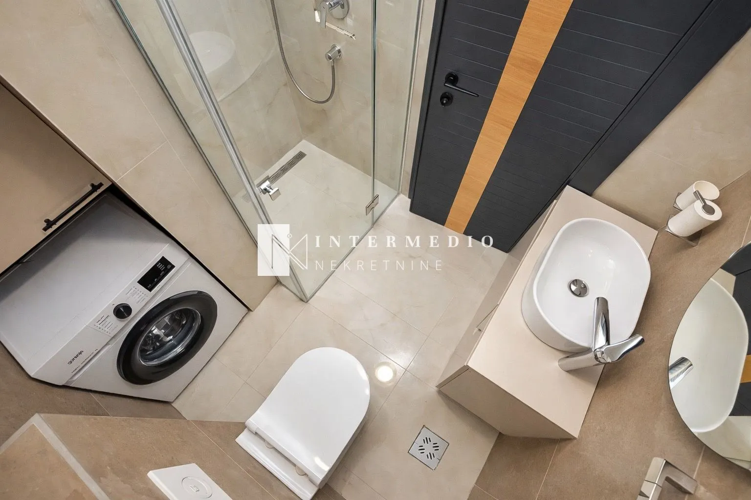 Prodaja, dvosoban stan, 59m², Njivice, Herceg Novi