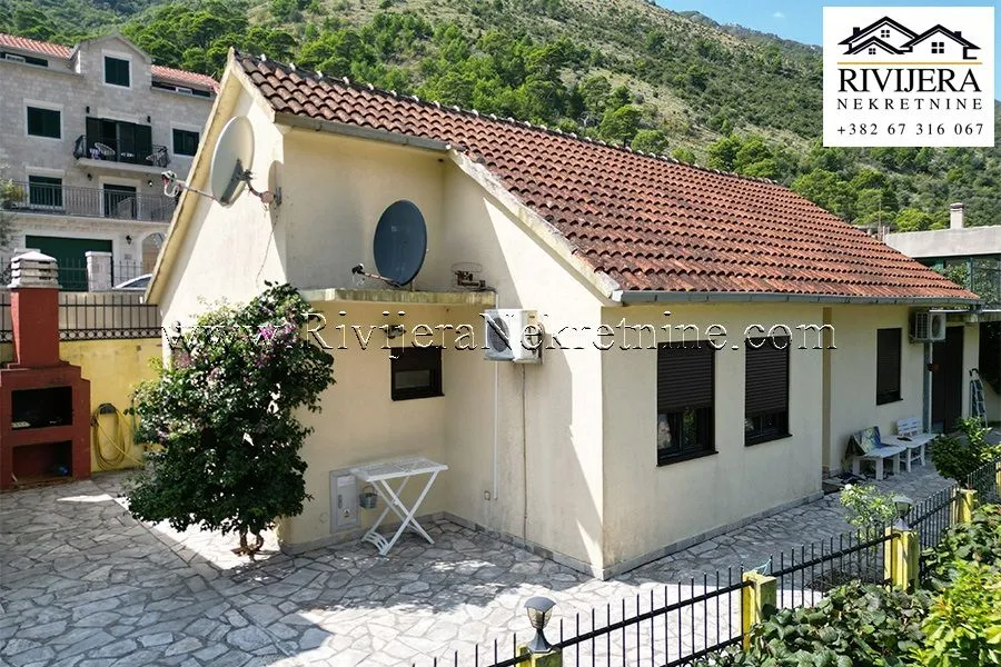 Sale, house, 77m², Prčanj, Kotor