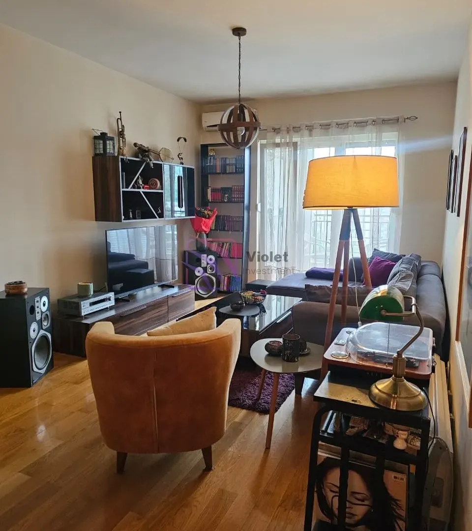 Prodaja, jednosoban stan, 52m², Blok 6, Podgorica