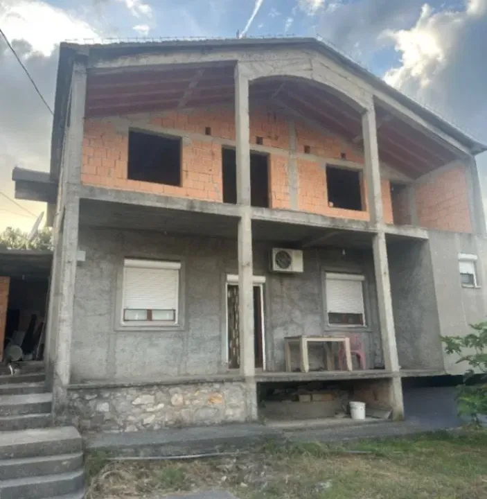 Prodaja, kuća, 95m², Dajbabe, Podgorica