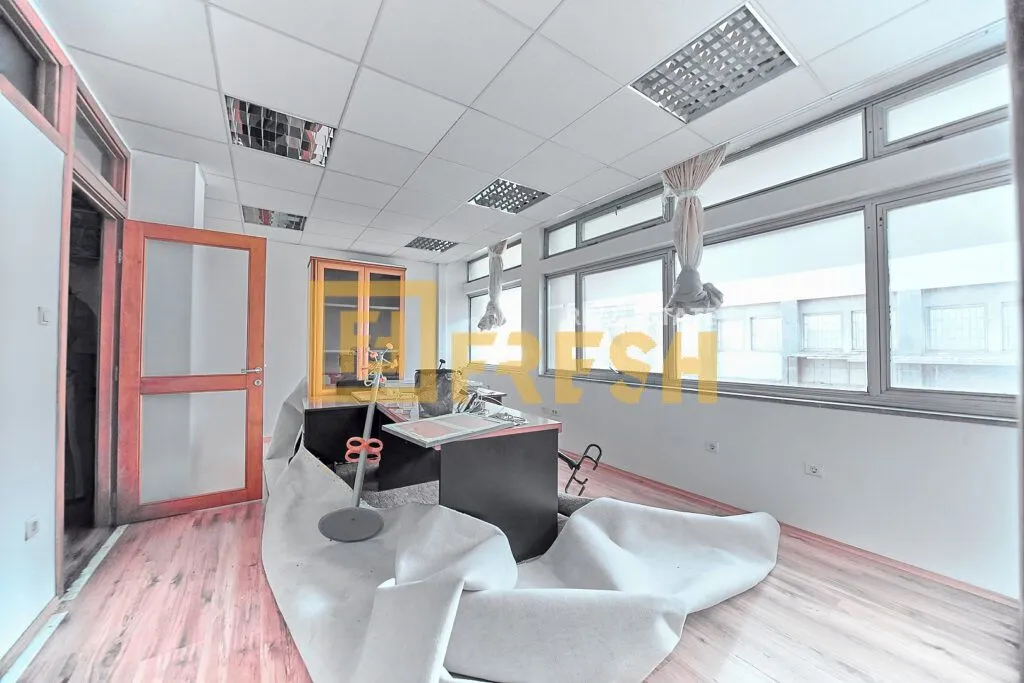 Rent, office space, 228m², Preko Morače, Podgorica