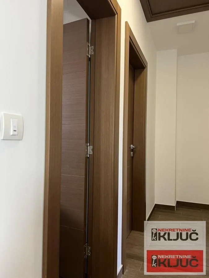Prodaja, četvorosoban stan, 73m², Alibegovac, Petrovaradin