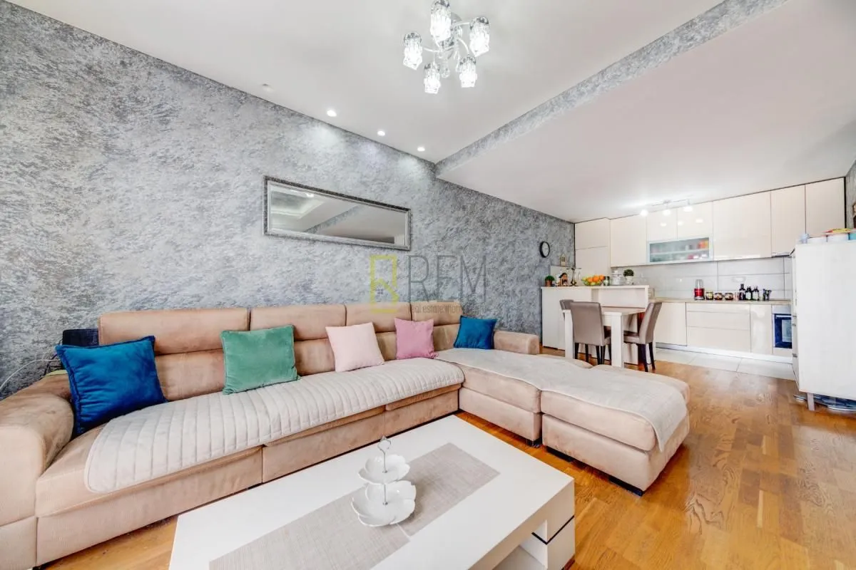 Prodaja, trosoban stan, 113m², Ljubović, Podgorica